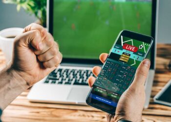 Cluster Pays vs Paylines: Which One Pays Better? (I Tested Both