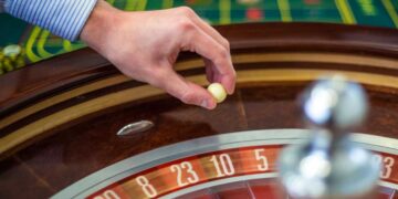 Análise estatística desmistifica a eficácia de sistemas de apostas progressivas na roleta