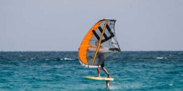 Wing foil: o esporte náutico que mais cresce